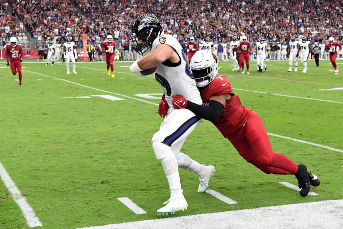 Mark Andrews caught a 5-yard touchdown pass from Lamar Jackson against the Arizona Cardinals.